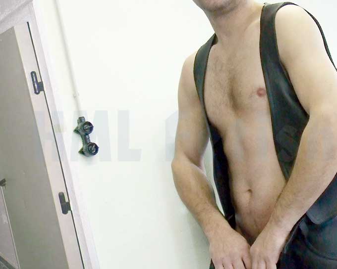 Leder-Weste titflash